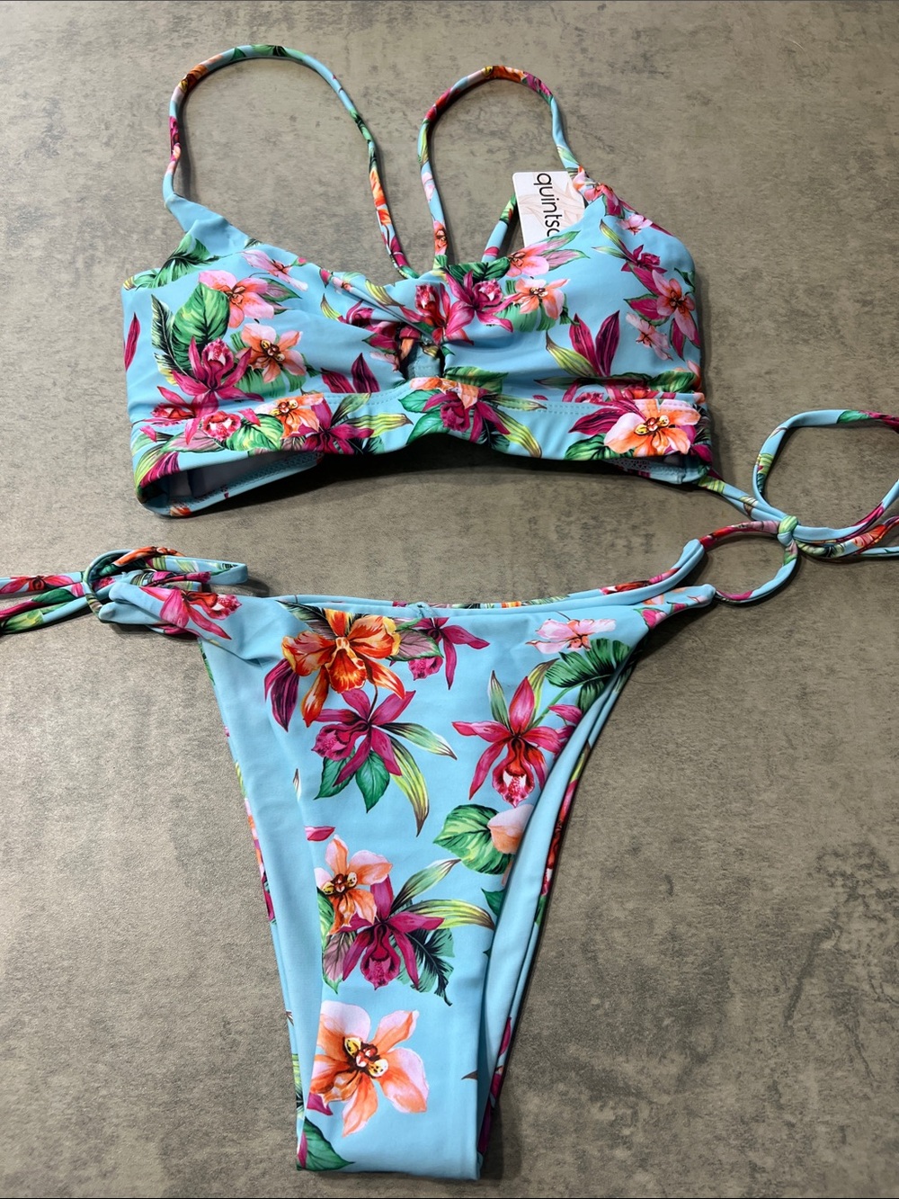 Quintsoul Women’s Light Blue Floral Bikini Set